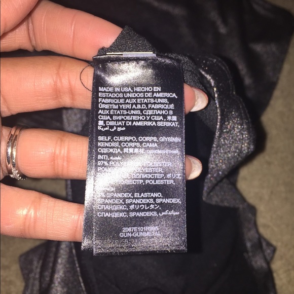 Bebe matching crop top & skirt 💃🏽 - Picture 3 of 3